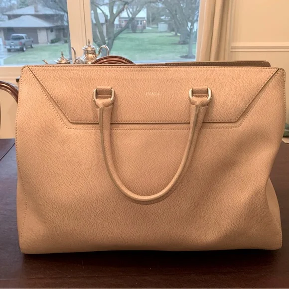 Used furla bags hotsell
